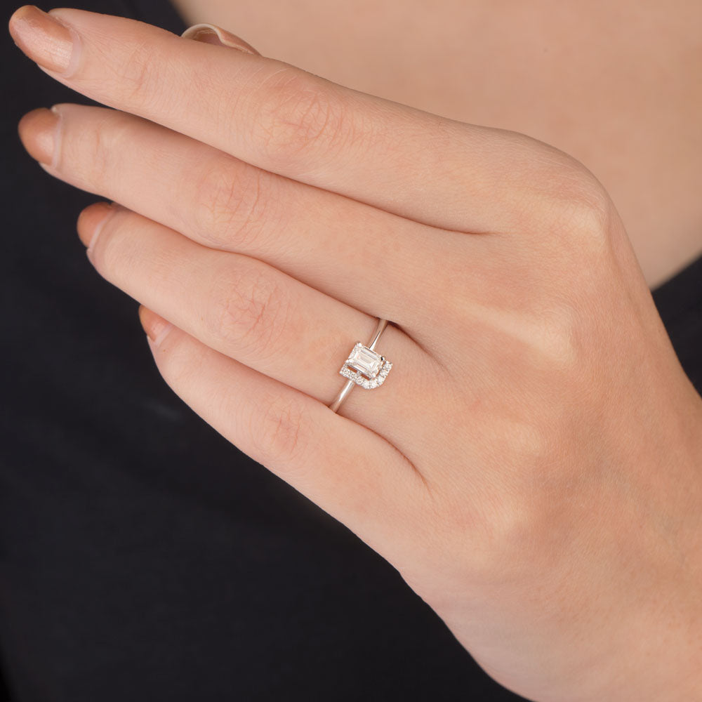 18K White Gold Diamond Ring - 0.442ct VVS-VS-IJ