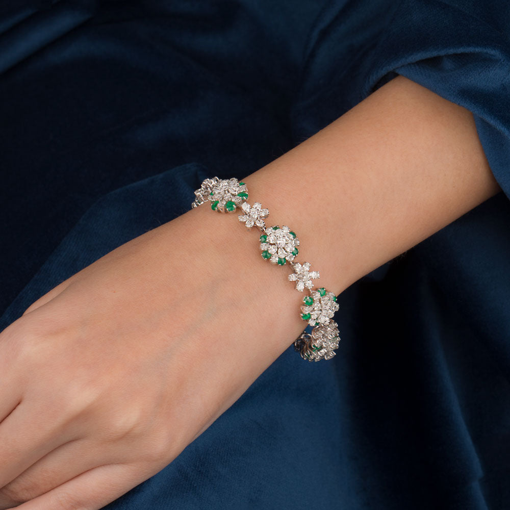 18K White Gold Diamond Bracelet - 8.13ct VVS-VS-GH with Colour Stones