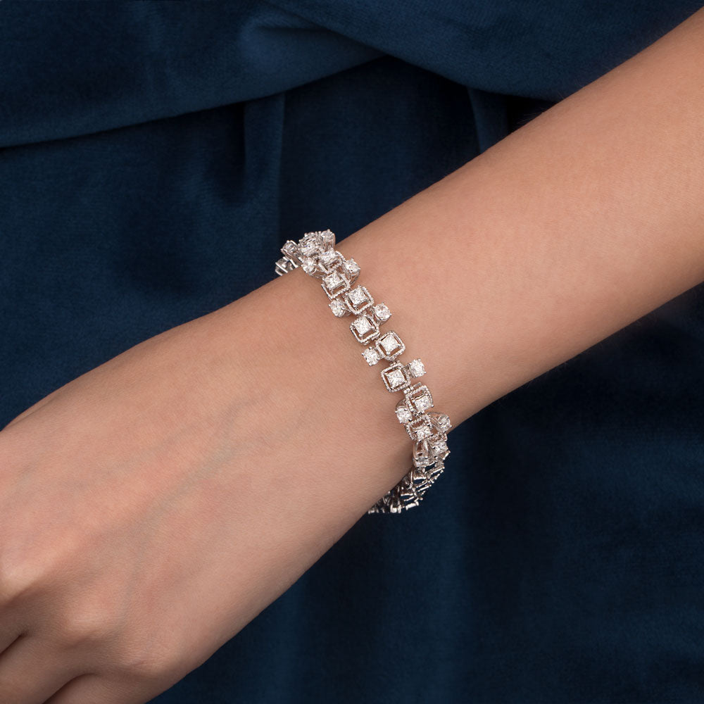 18K White Gold Diamond Bracelet - 4.747ct VVS-VS-GH