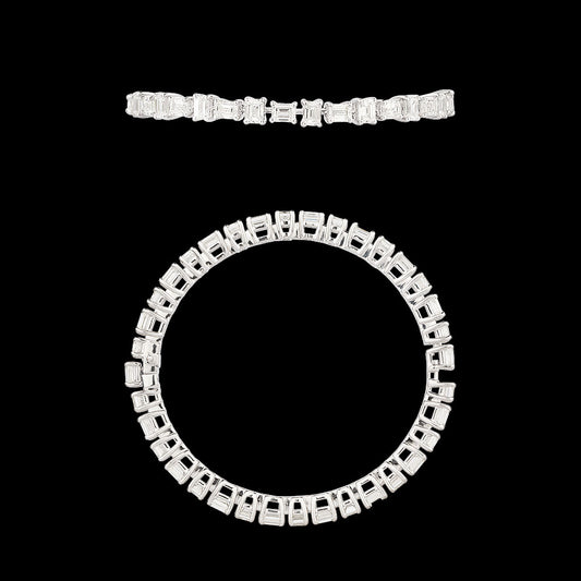 18K White Gold Diamond Bangle - 35.049ct VVS-VS-HI
