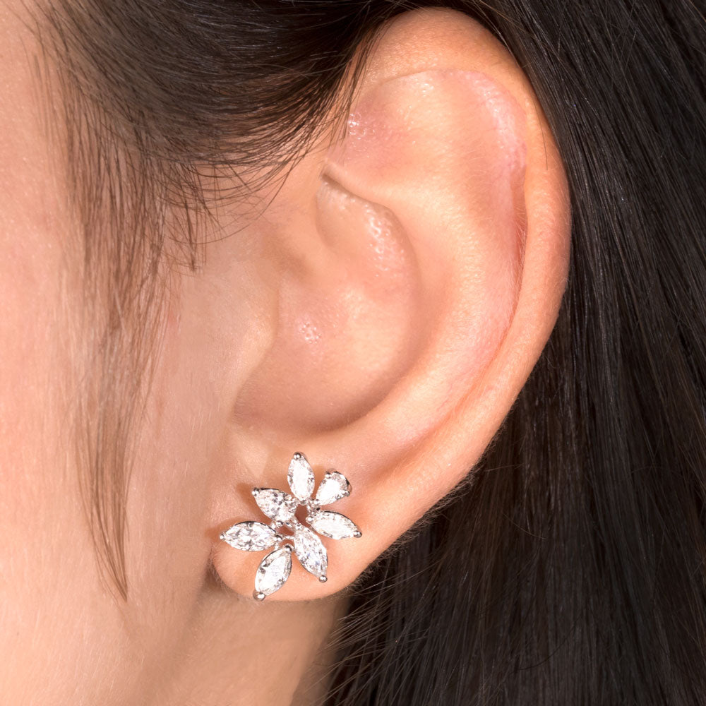 18K White Gold Diamond Earrings - 1.869ct VVS-VS-FG