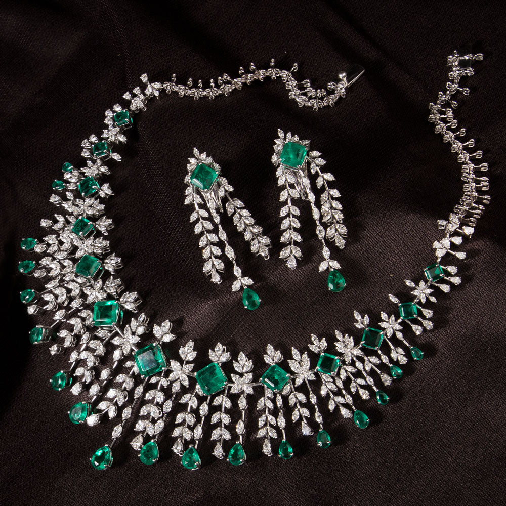 18K White Gold Diamond Necklace - 19.28ct VVS-VS-GH with Colour Stones