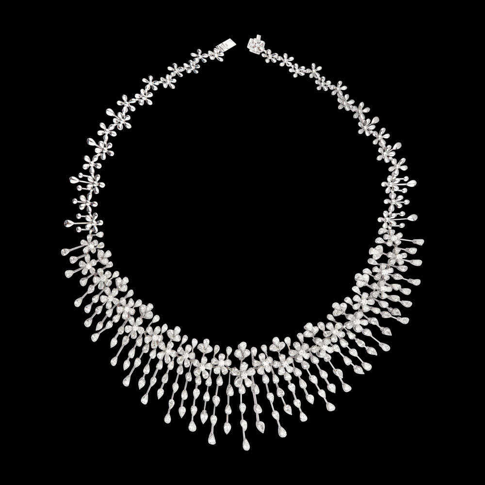 18K White Gold Diamond Necklace - 25.17ct VVS-VS-EF