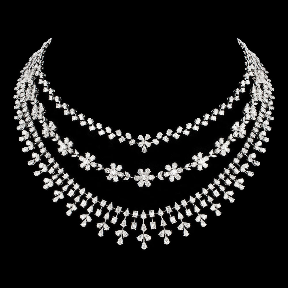 18K White Gold Diamond Necklace - 29.51ct VVS-EF