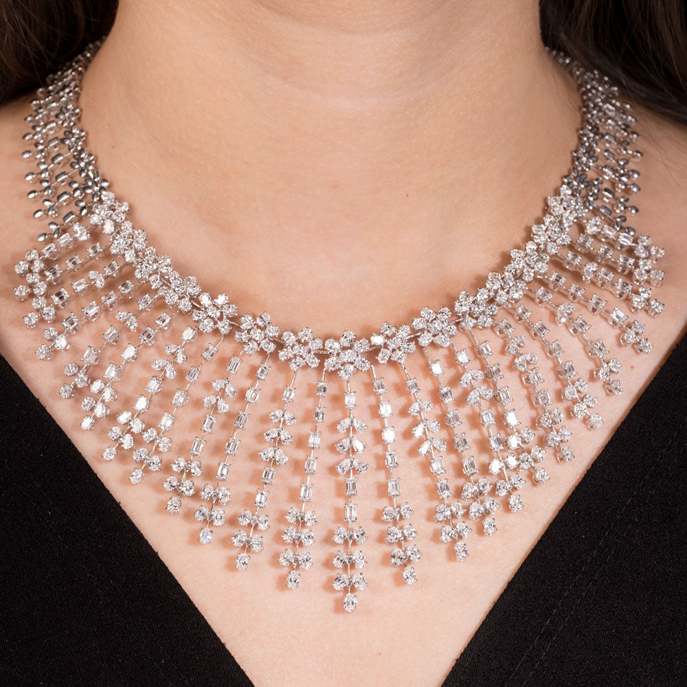 18K White Gold Diamond Necklace - 31.18ct VVS-EF