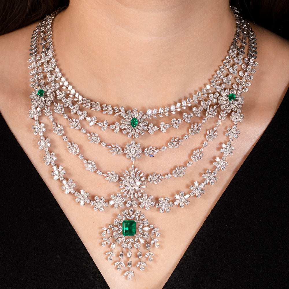 18K White Gold Diamond Necklace - 41.69ct VVS-EF with Colour Stones