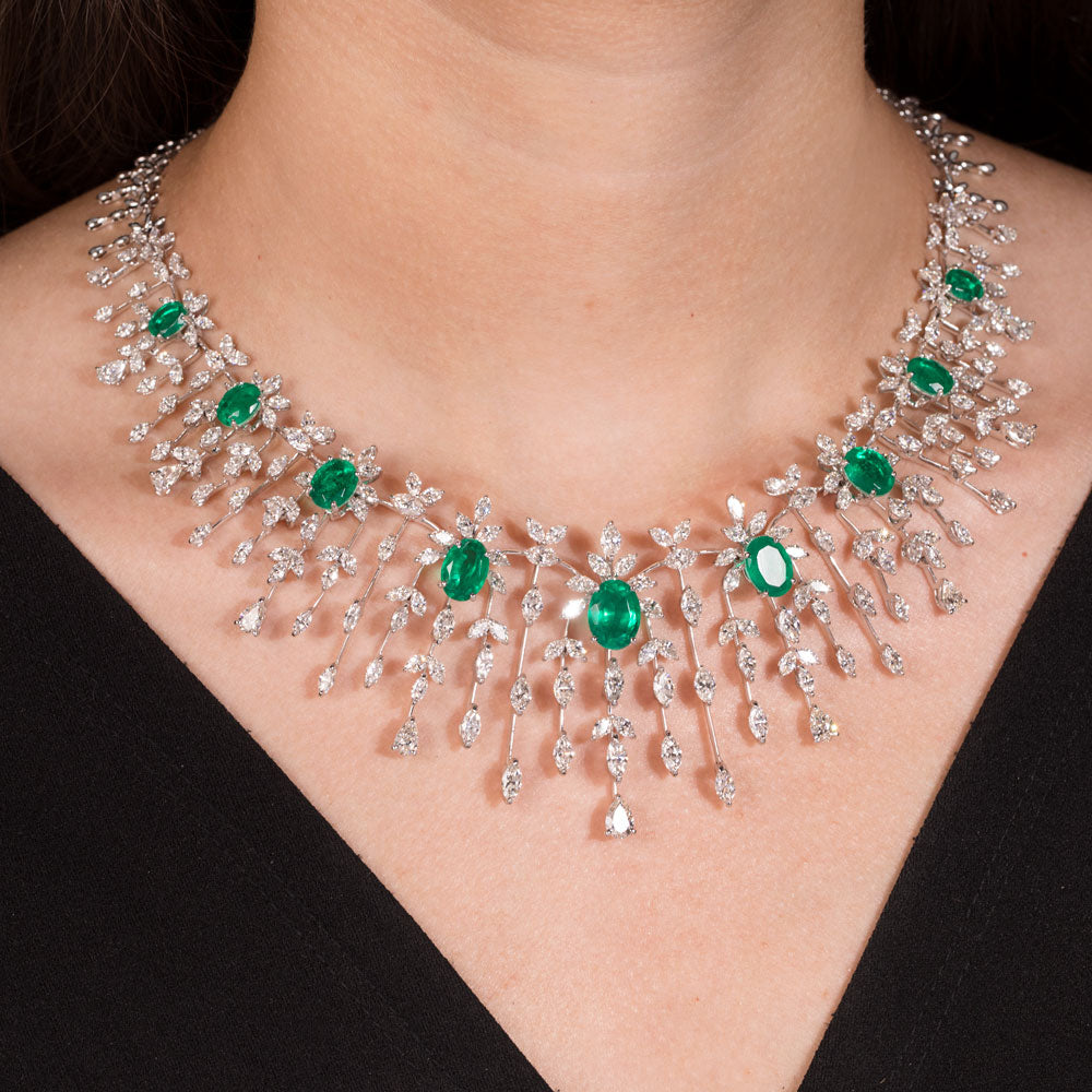 18K White Gold Diamond Necklace - 23.65ct VVS-VS-HI with Colour Stones