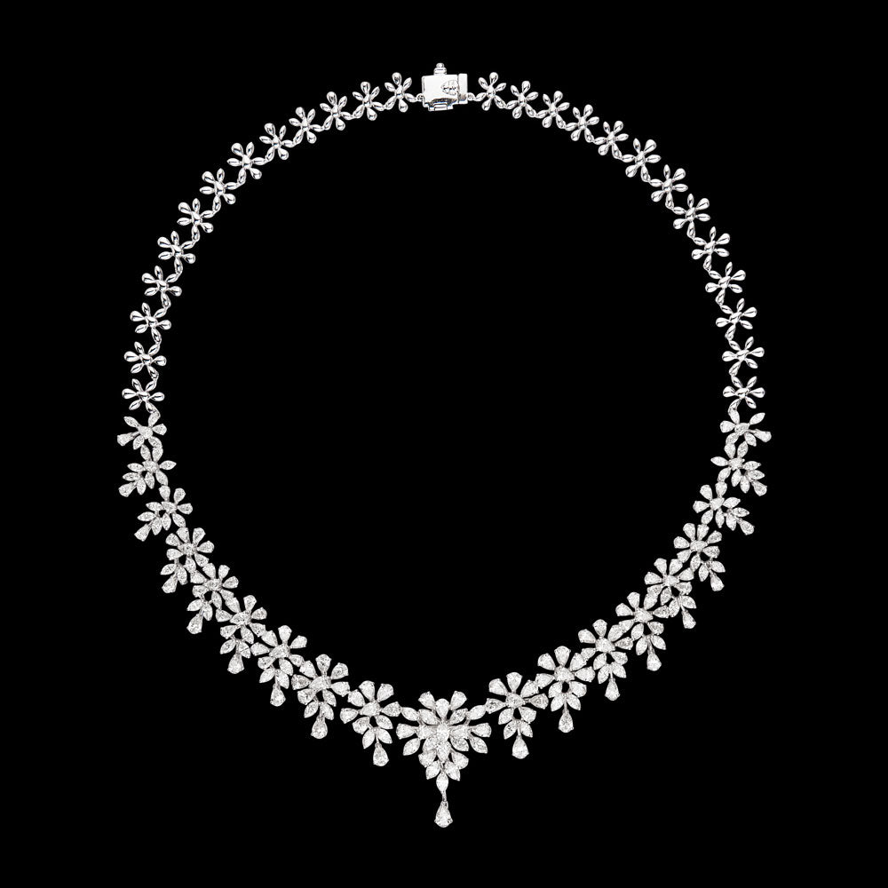 18K White Gold Diamond Necklace - 18.18ct VVS-VS-GH