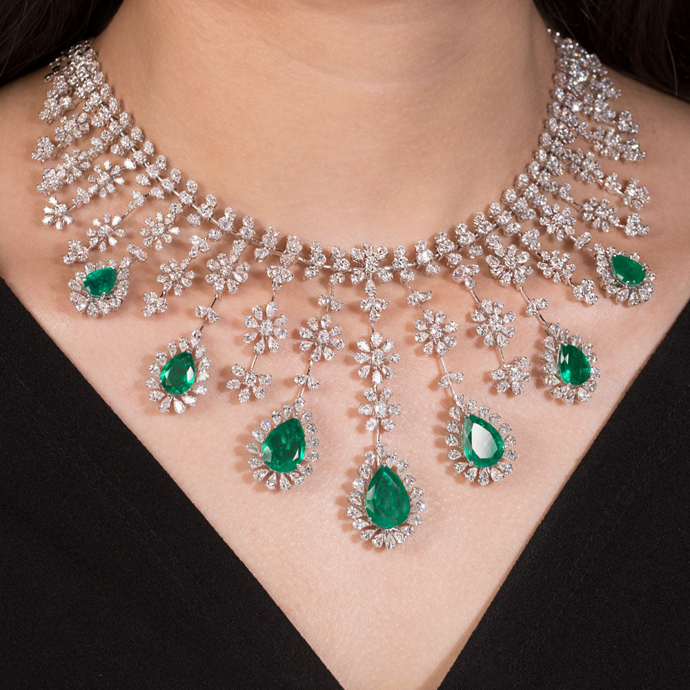 18K White Gold Diamond Necklace - 35.99ct VVS-EF with Colour Stones