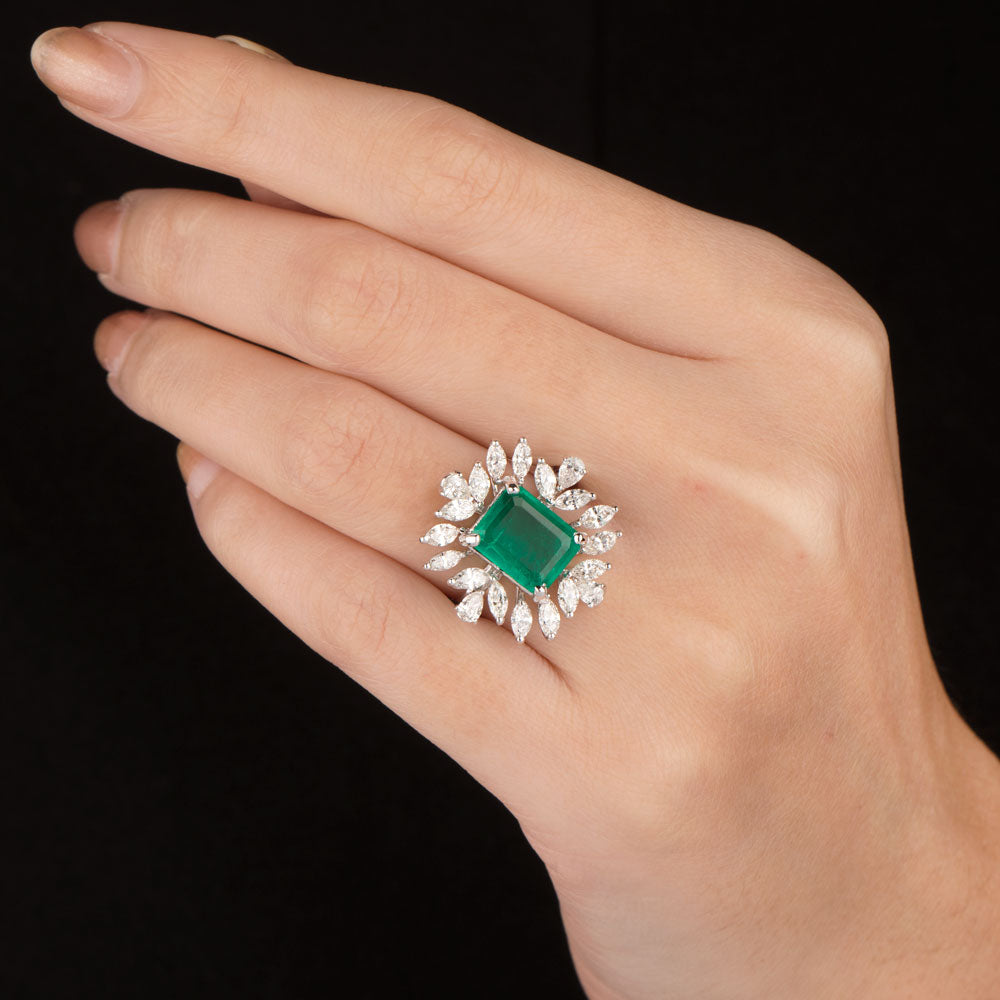 18K White Gold Diamond Ring - 1.55ct VVS-VS-GH with Colour Stones