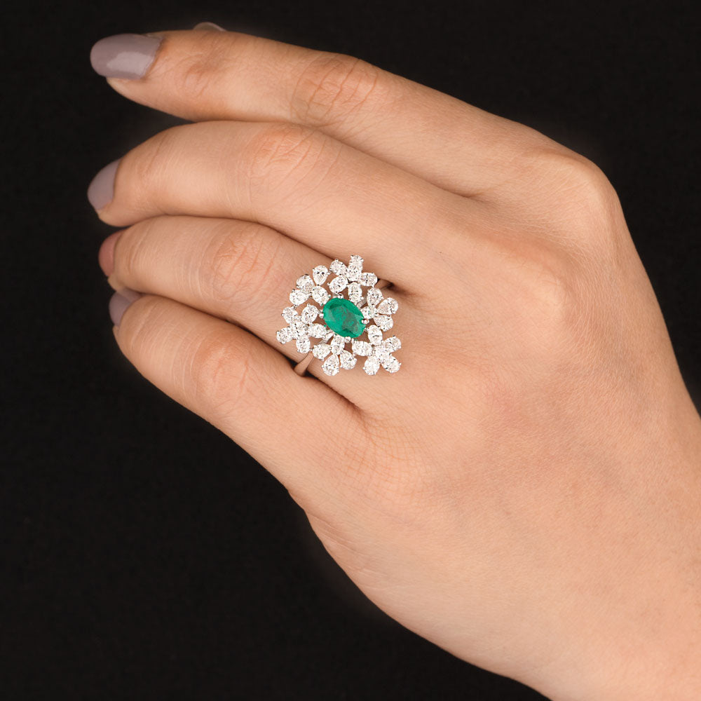 18K White Gold Diamond Ring - 1.58ct VVS-VS-EF with Colour Stones