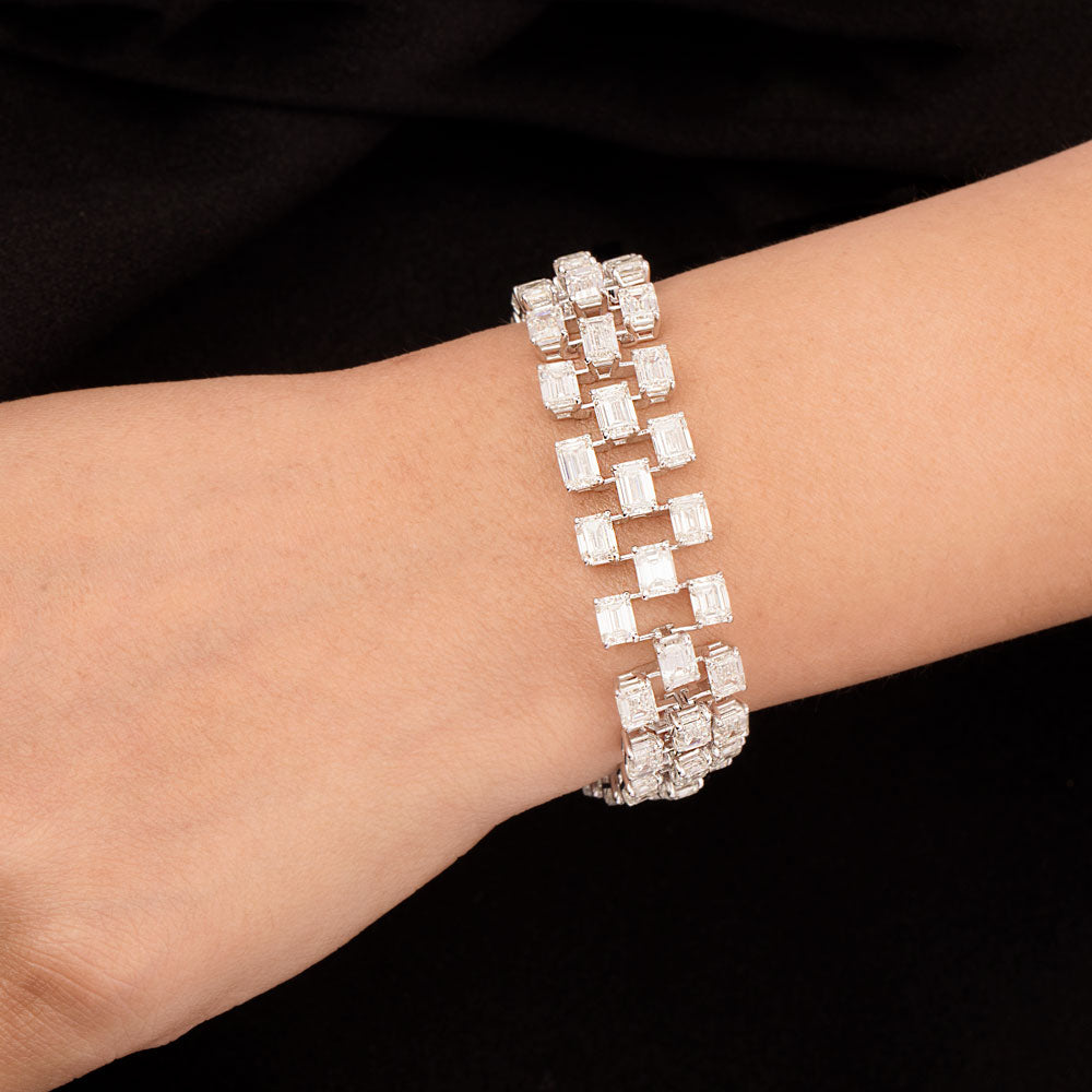 18K White Gold Diamond Bracelet - 32.33ct VVS-VS-HI