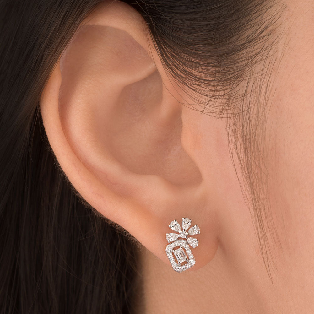 18K White Gold Diamond Earrings - 0.679ct VVS-FG