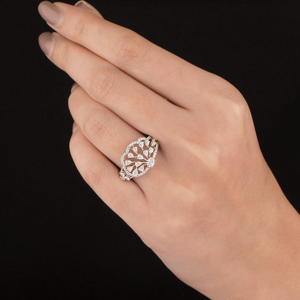 18K White Gold Diamond Ring - 0.84ct VVS-FG