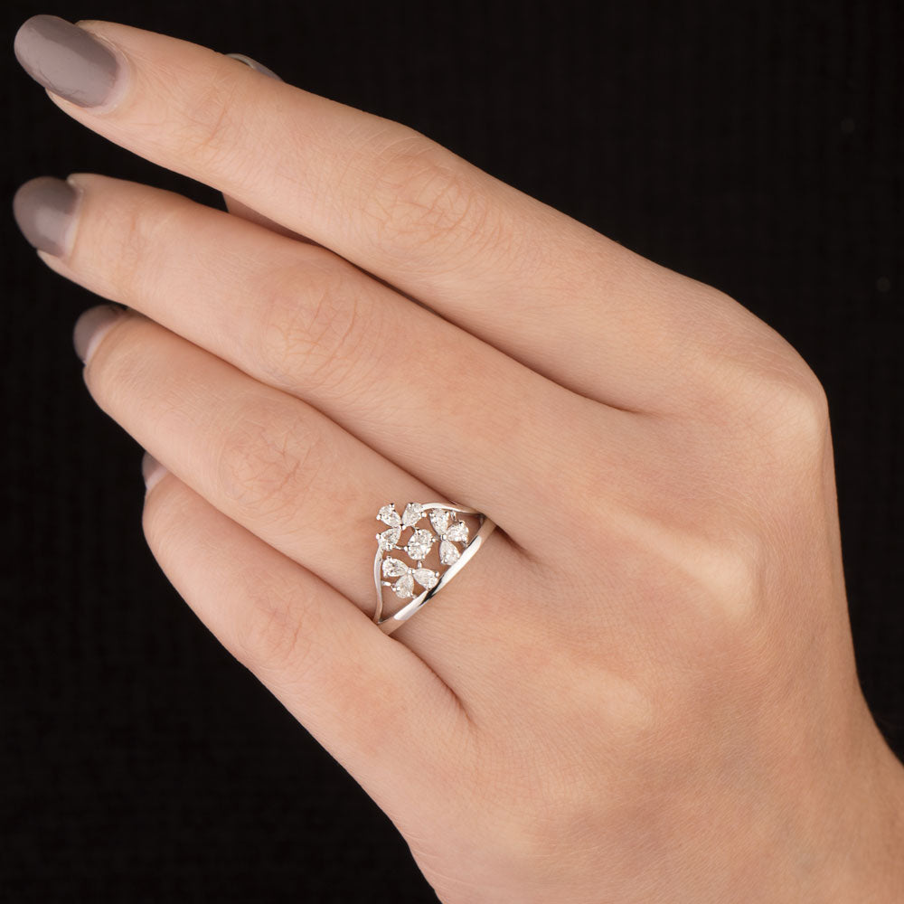 18K White Gold Diamond Ring - 0.452ct VVS-FG