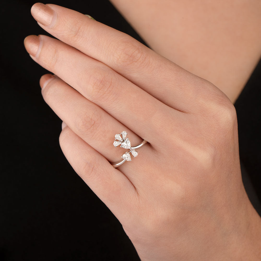18K White Gold Diamond Ring - 0.523ct VVS-FG