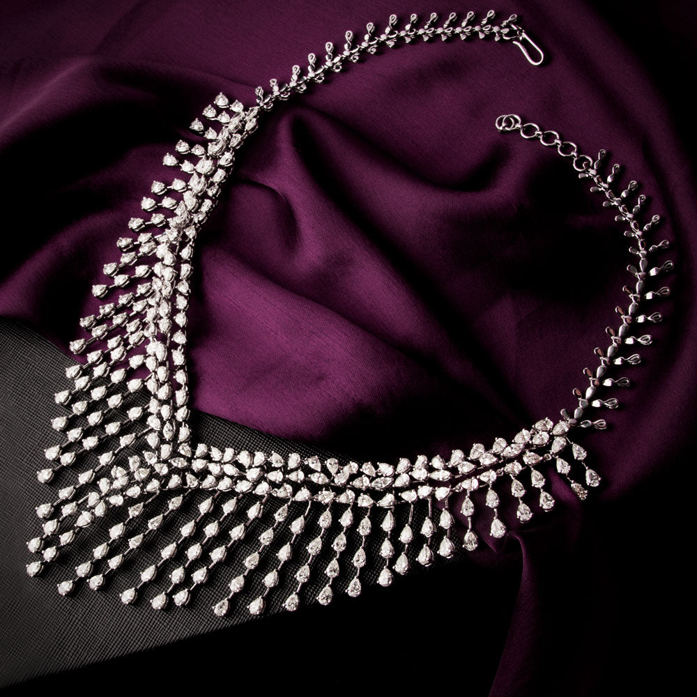 18K White Gold Diamond Necklace - 43.93ct VVS-VS-IJ
