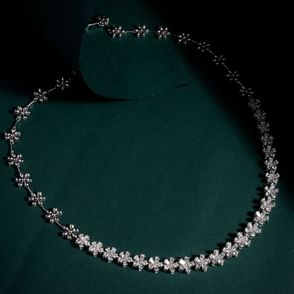 18K White Gold Diamond Necklace - 9.167ct VVS-VS-EF
