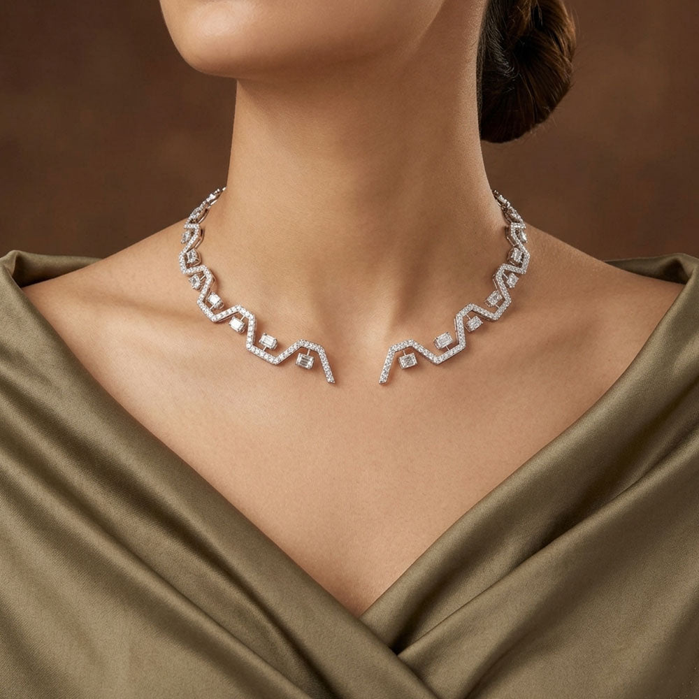 18K White Gold Diamond Necklace - 11.6ct VVS-VS-GH