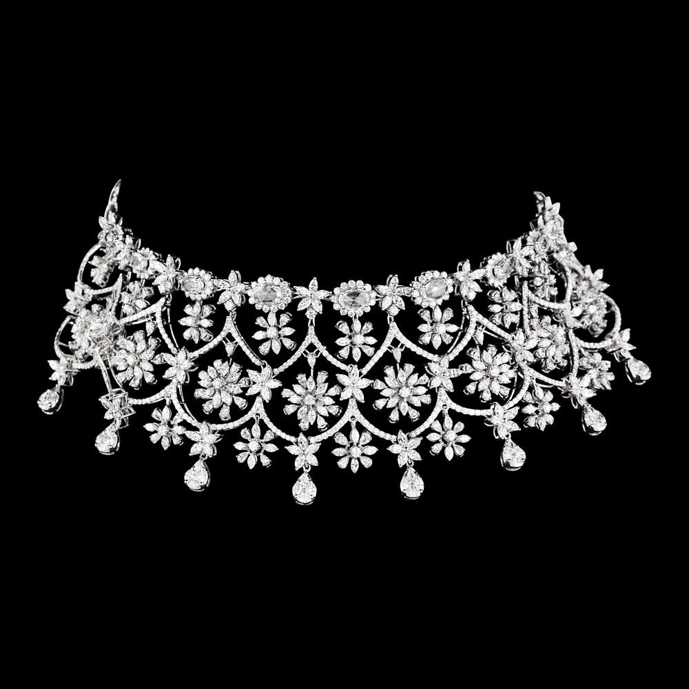 18K White Gold Diamond Necklace - 36.57ct VVS-VS-GH with Colour Stones