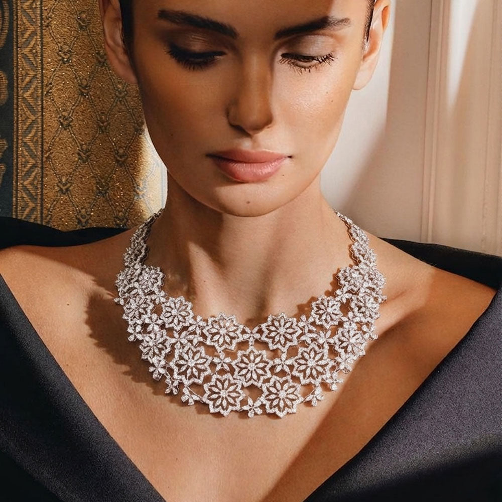 18K White Gold Diamond Necklace - 23.39ct VVS-EF