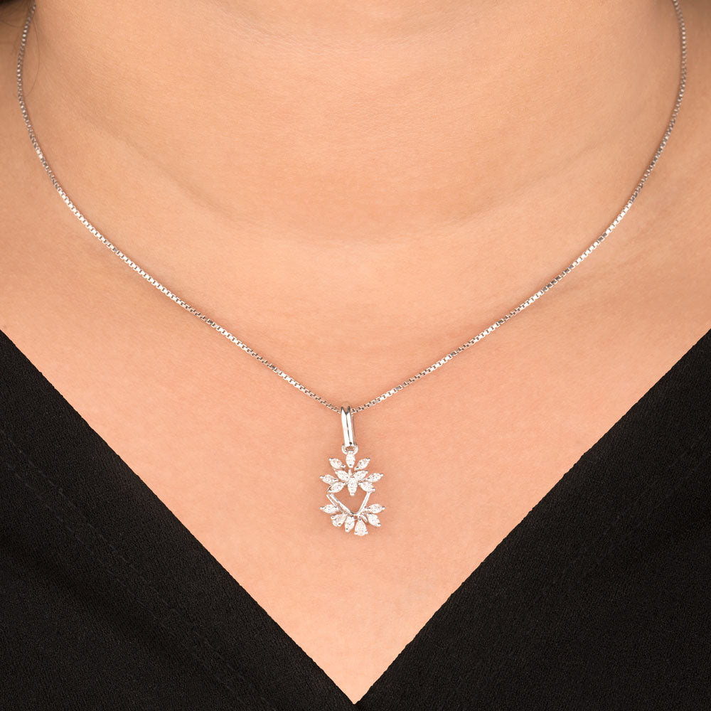 18K White Gold Diamond Pendant - 0.34ct VVS-EF