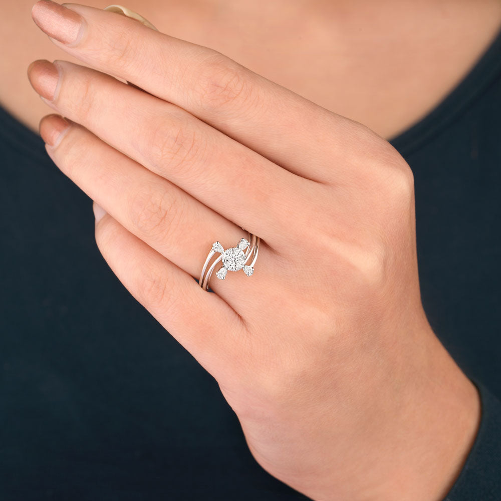 18K White Gold Diamond Ring - 0.353ct VVS-VS-FG