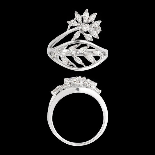18K White Gold Diamond Ring - 0.68ct VVS-EF