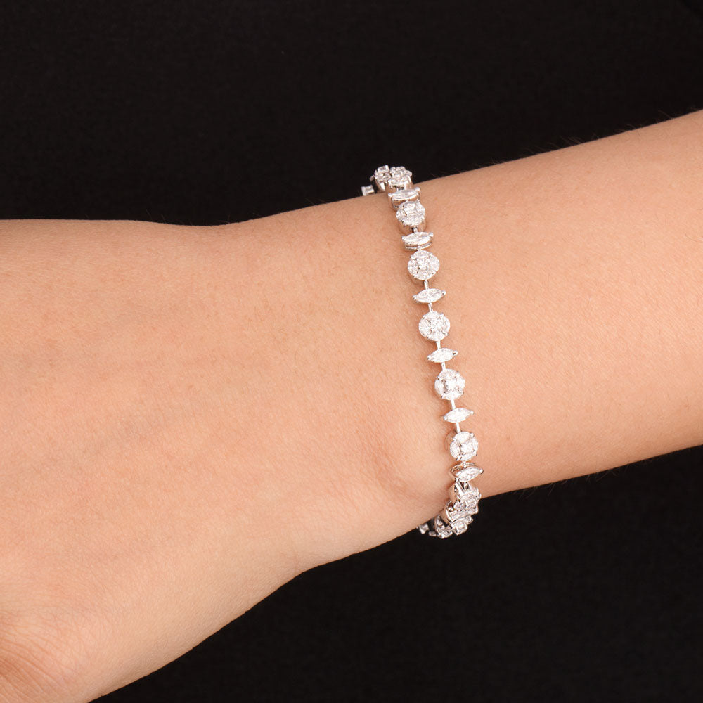 18K White Gold Diamond Bracelet - 3.37ct VVS-VS-EF