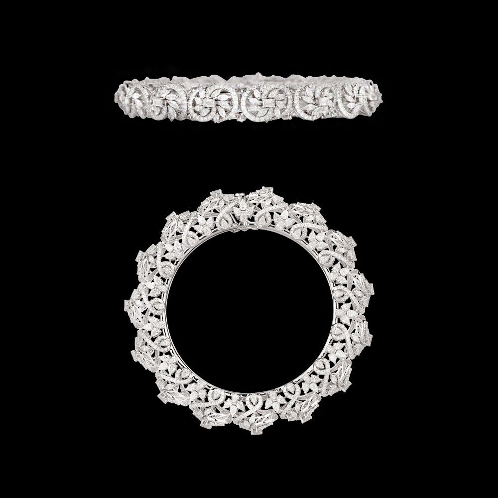 18K White Gold Diamond Bangle - 24.69ct VVS-EF