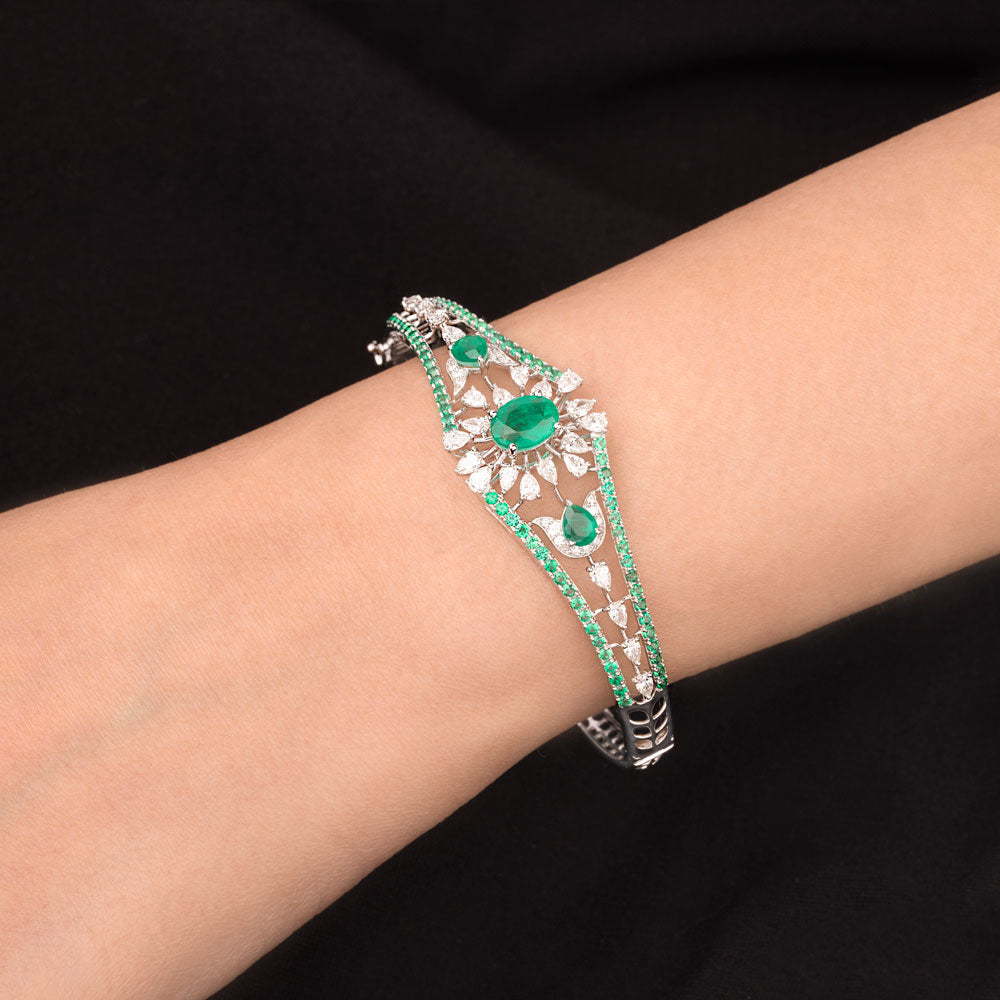 18K White Gold Diamond Kada - 1.62ct VVS-VS-FG with Colour Stones