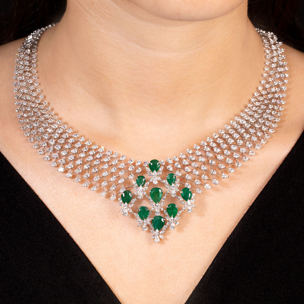 18K White Gold Diamond Necklace - 20.45ct VVS-EF with Colour Stones