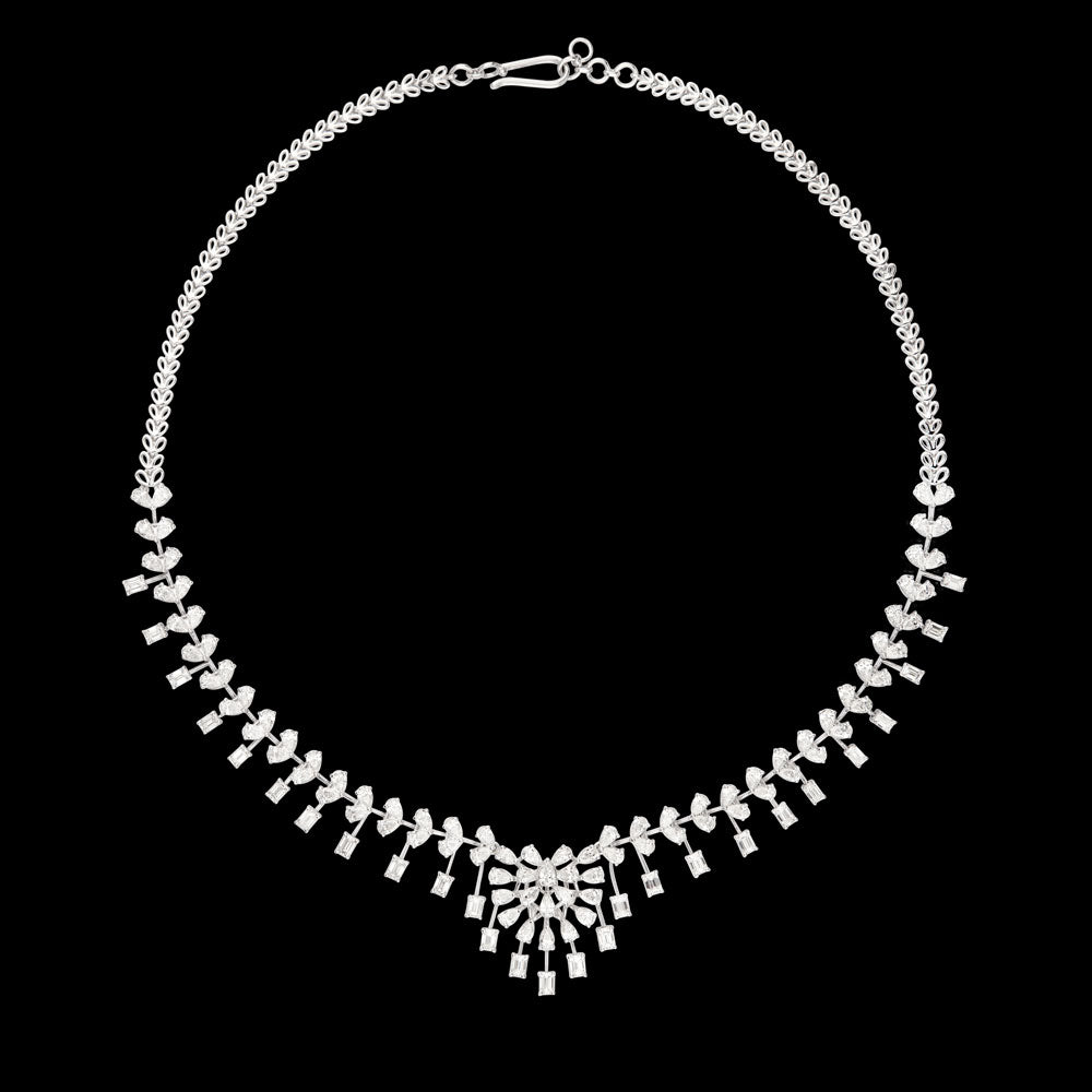 18K White Gold Diamond Necklace - 9.85ct VVS-EF
