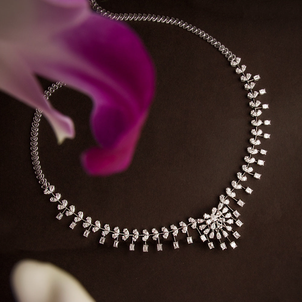 18K White Gold Diamond Necklace - 9.85ct VVS-EF