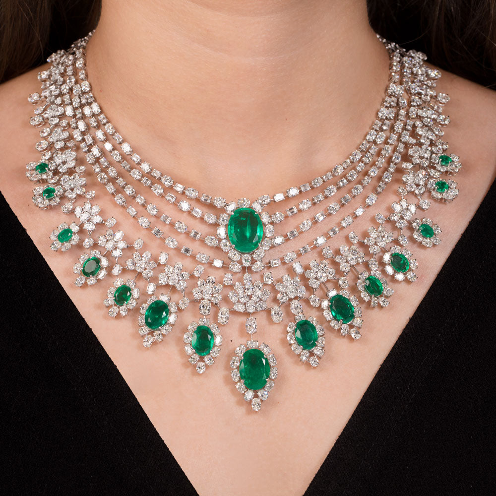 18K White Gold Diamond Necklace - 74.89ct VVS-VS-GH with Colour Stones