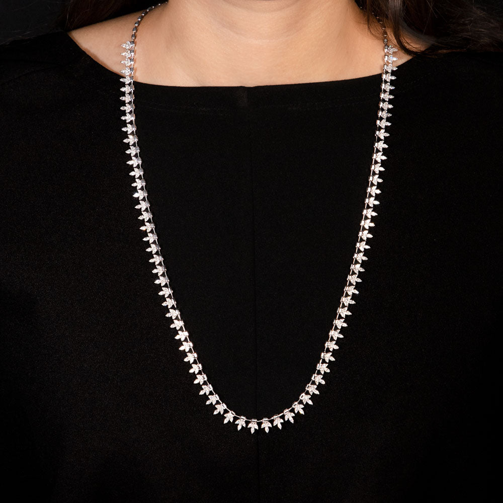 18K White Gold Diamond Necklace - 8.78ct VVS-EF