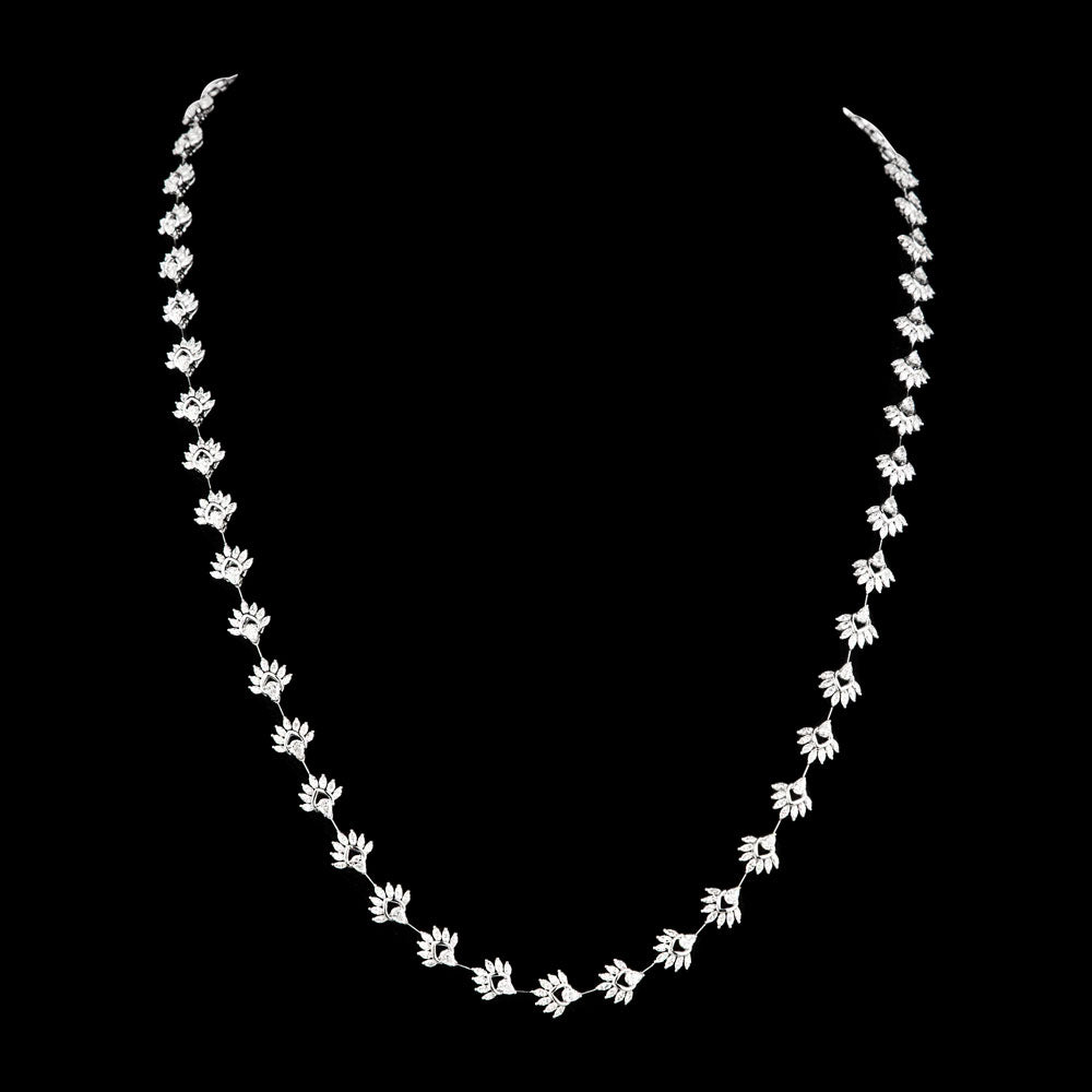 18K White Gold Diamond Necklace - 9.05ct VVS-EF