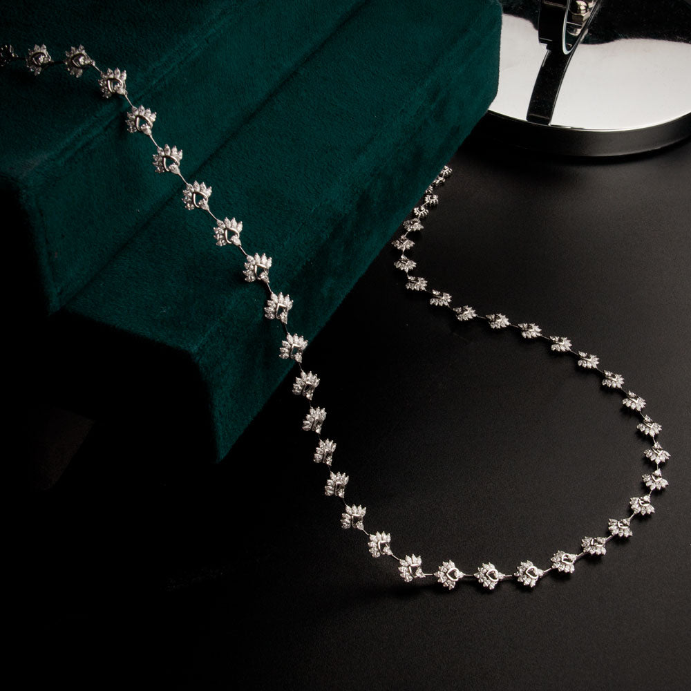 18K White Gold Diamond Necklace - 9.66ct VVS-VS-EF