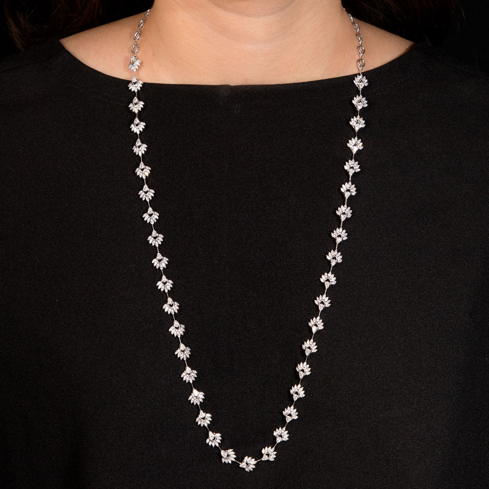 18K White Gold Diamond Necklace - 9.05ct VVS-EF