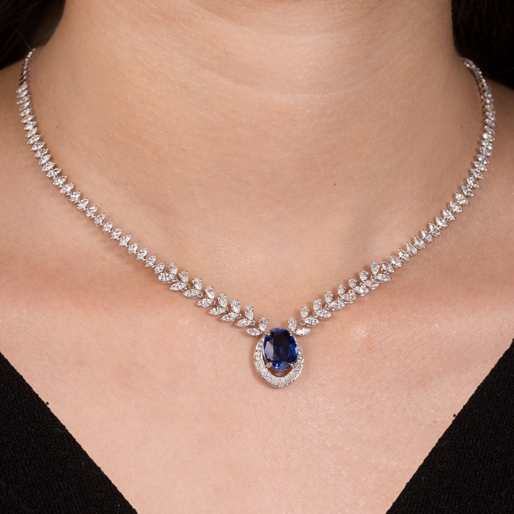 18K White Gold Diamond Necklace - 4.47ct VVS-EF with Colour Stones