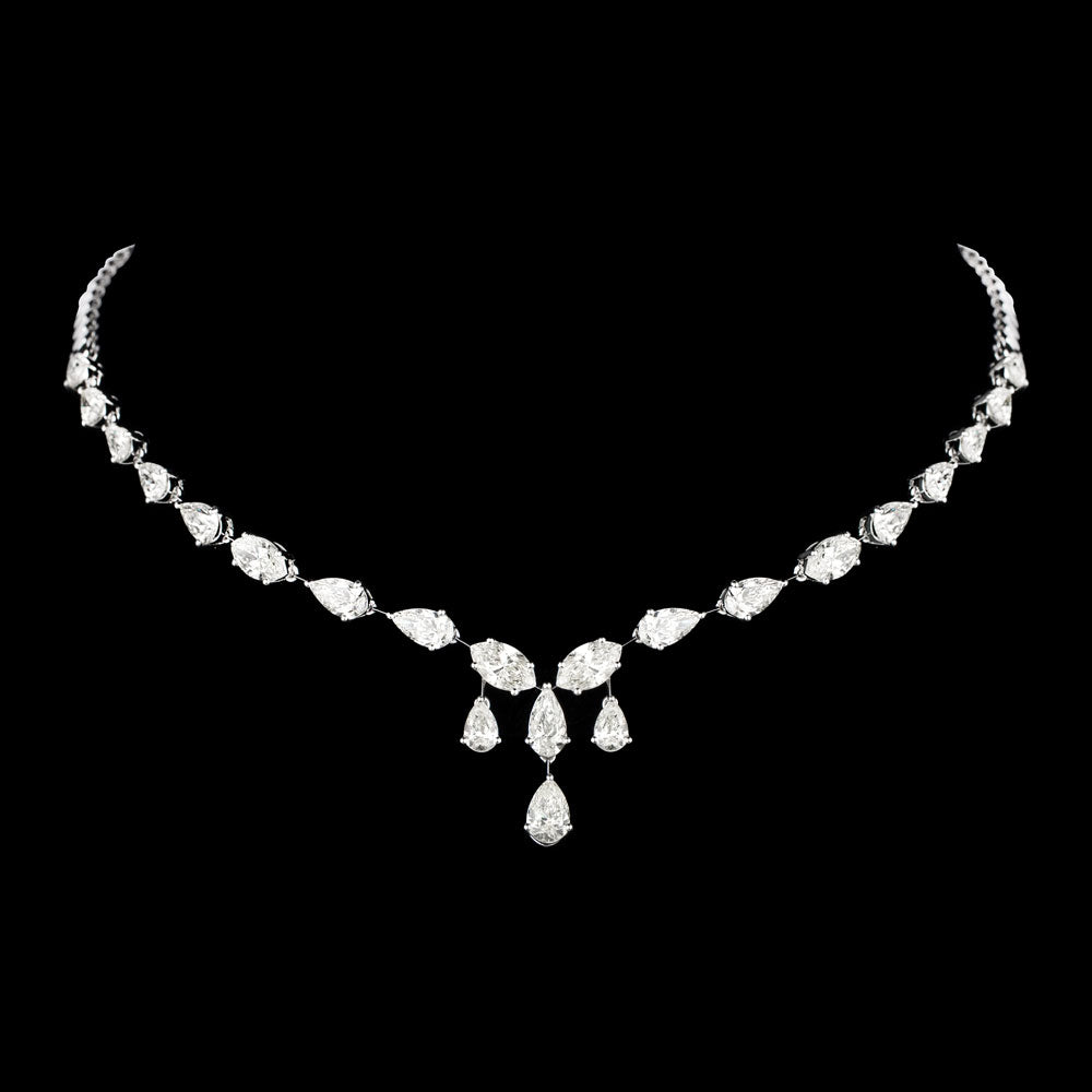 18K White Gold Diamond Necklace - 11.02ct VVS-VS-IJ