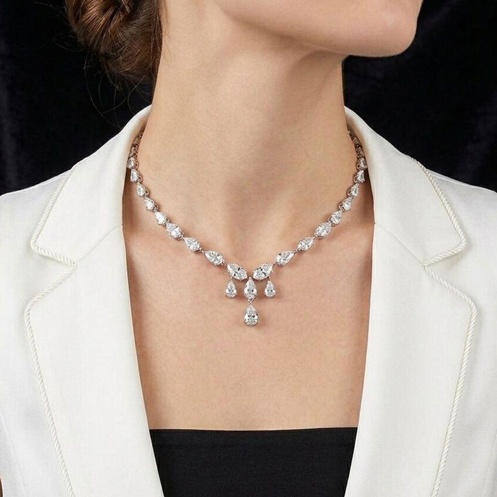 18K White Gold Diamond Necklace - 11.02ct VVS-VS-IJ