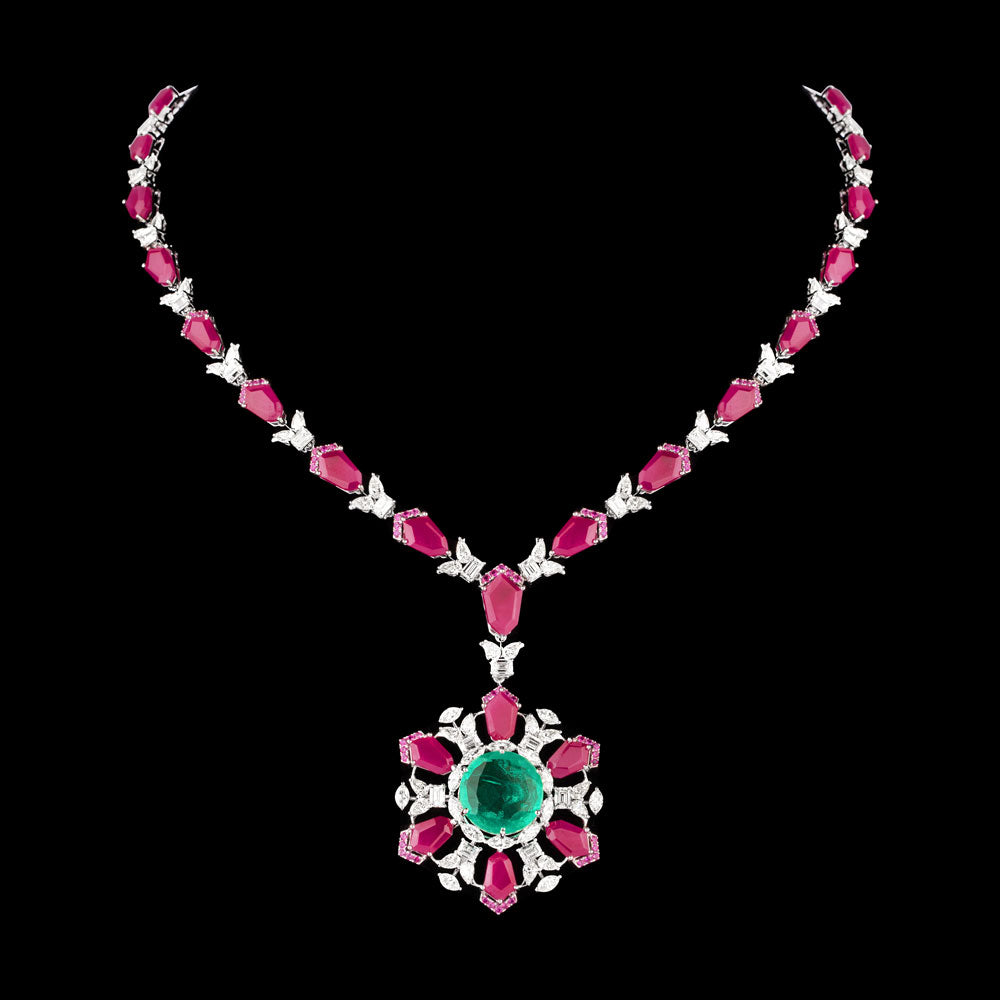 18K White Gold Diamond Necklace - 13.54ct VVS-VS-IJ with Colour Stones