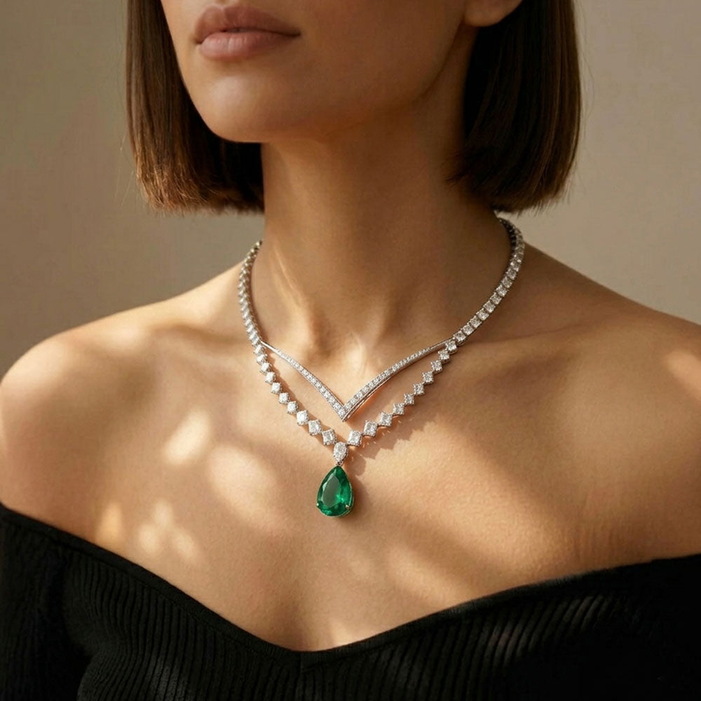 18K White Gold Diamond Necklace - 6.637ct VVS-FG with Colour Stones