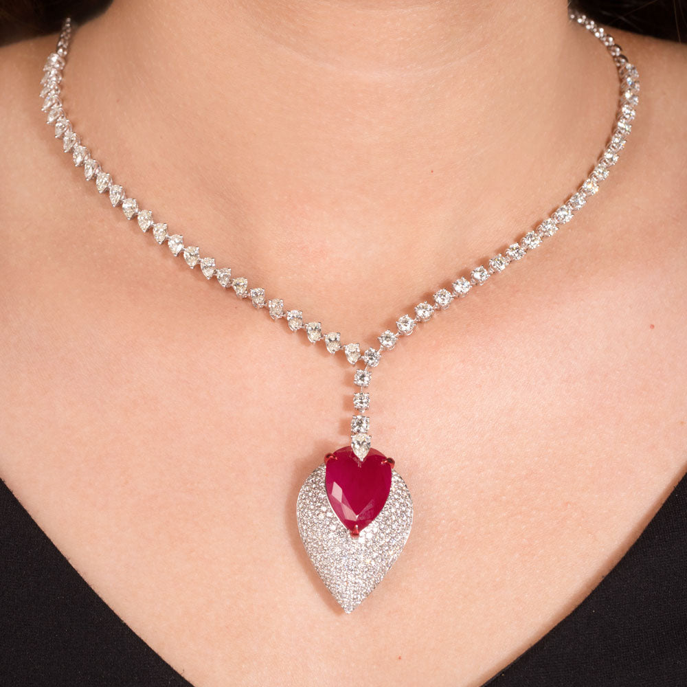 18K White Gold Diamond Necklace - 11.972ct VVS-VS-IJ with Colour Stones
