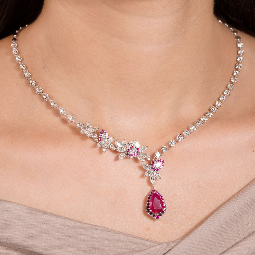 18K White Gold Diamond Necklace - 10.36ct VVS-VS-HIJ with Colour Stones