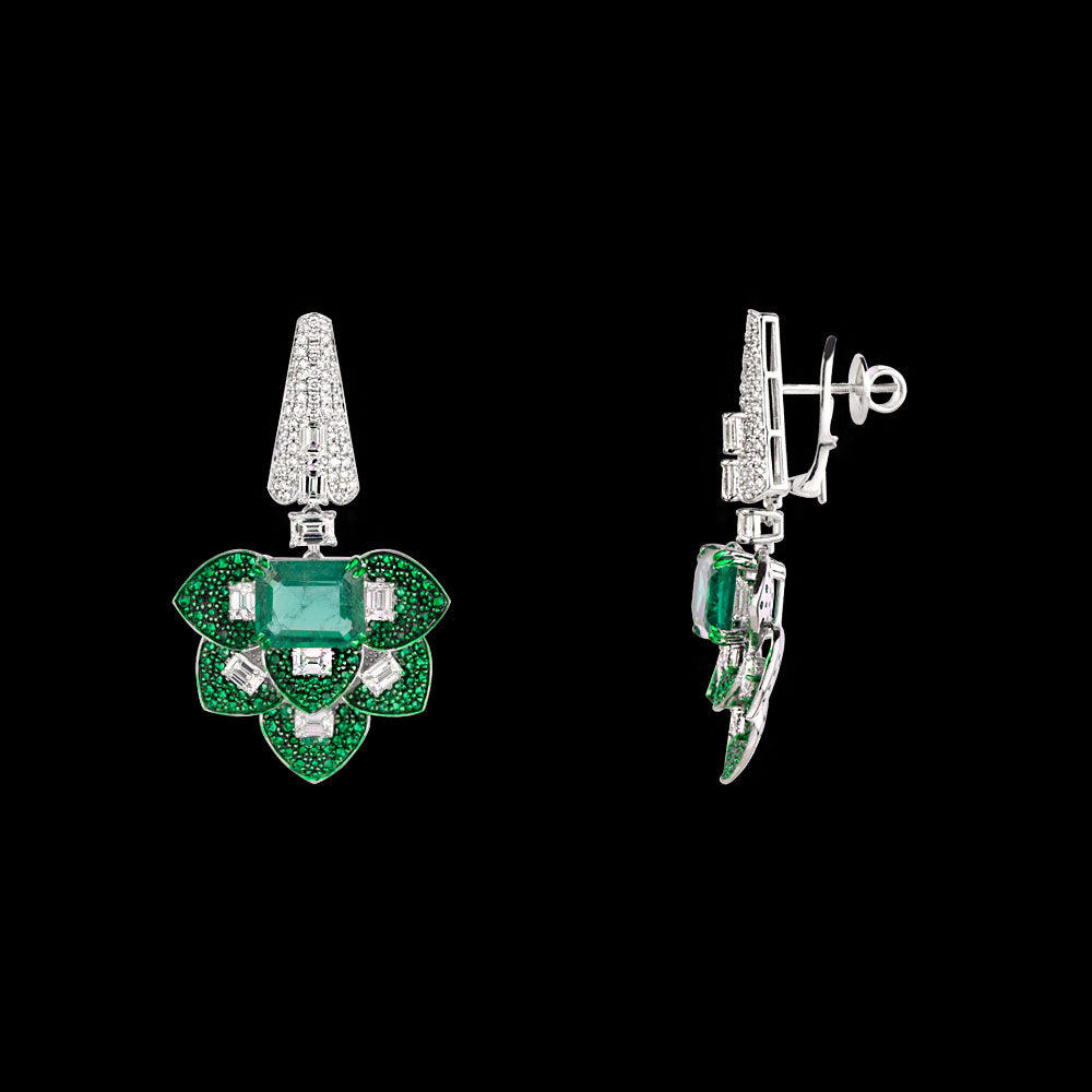 18K White Gold Diamond Jewellery - 4.547ct VVS-VS-GH with Colour Stones