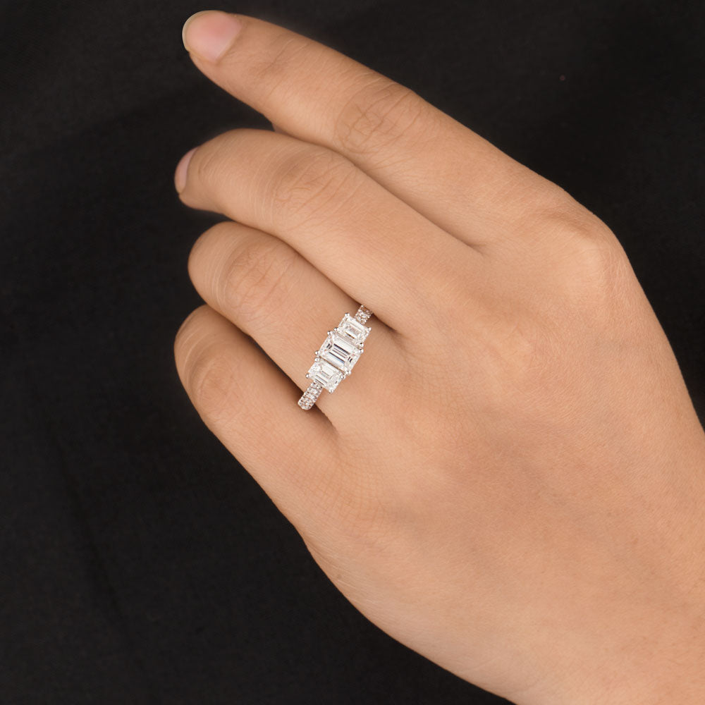 18K White Gold Diamond Ring - 1.672ct VS-SI-HI