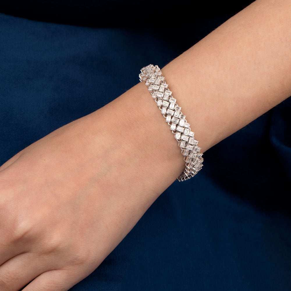 18K White Gold Diamond Bracelet - 11.84ct VVS-EF