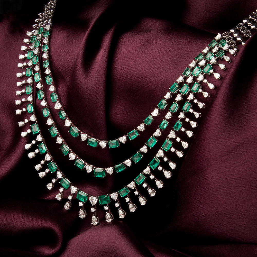 18K White Gold Diamond Necklace - 29.73ct VS-SI-GH with Colour Stones